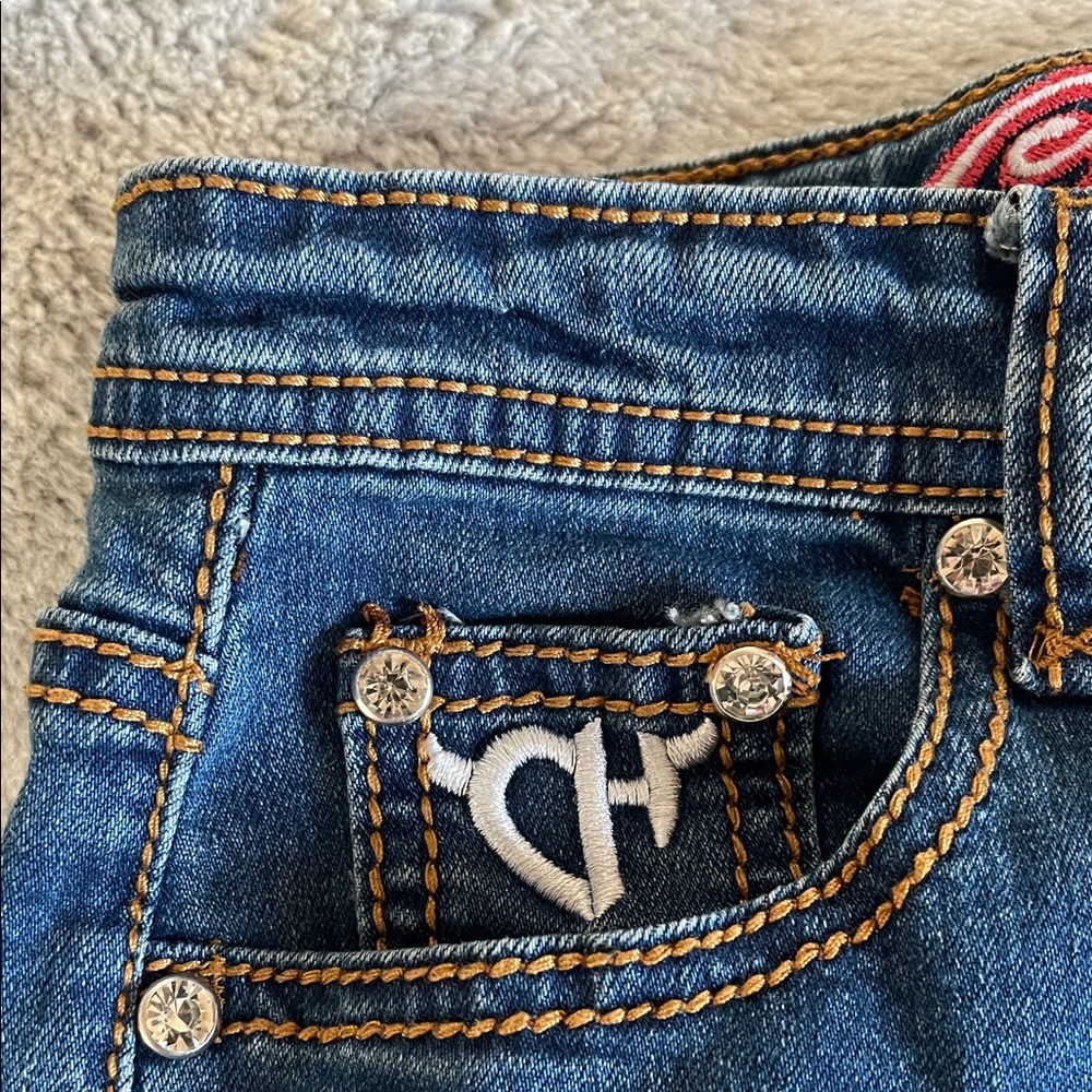 Cowgirl Hardware Dark Blue Flare Jeans. SZ 7 - Picture 4 of 8